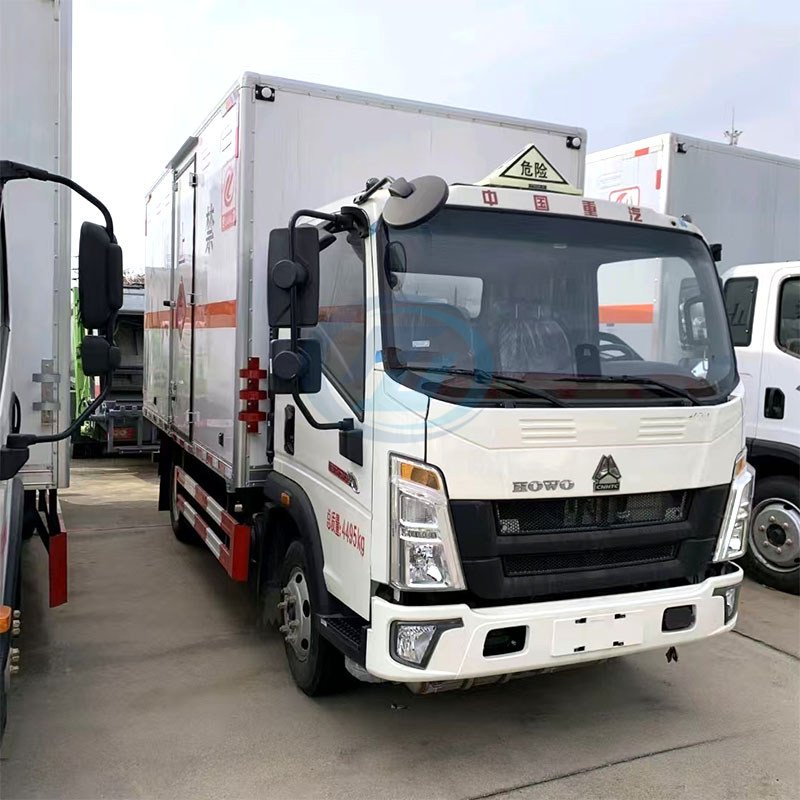 CAMIÓN LIGERO DE TRANSPORTE DE EXPLOSIVOS SINOTRUK 4X2